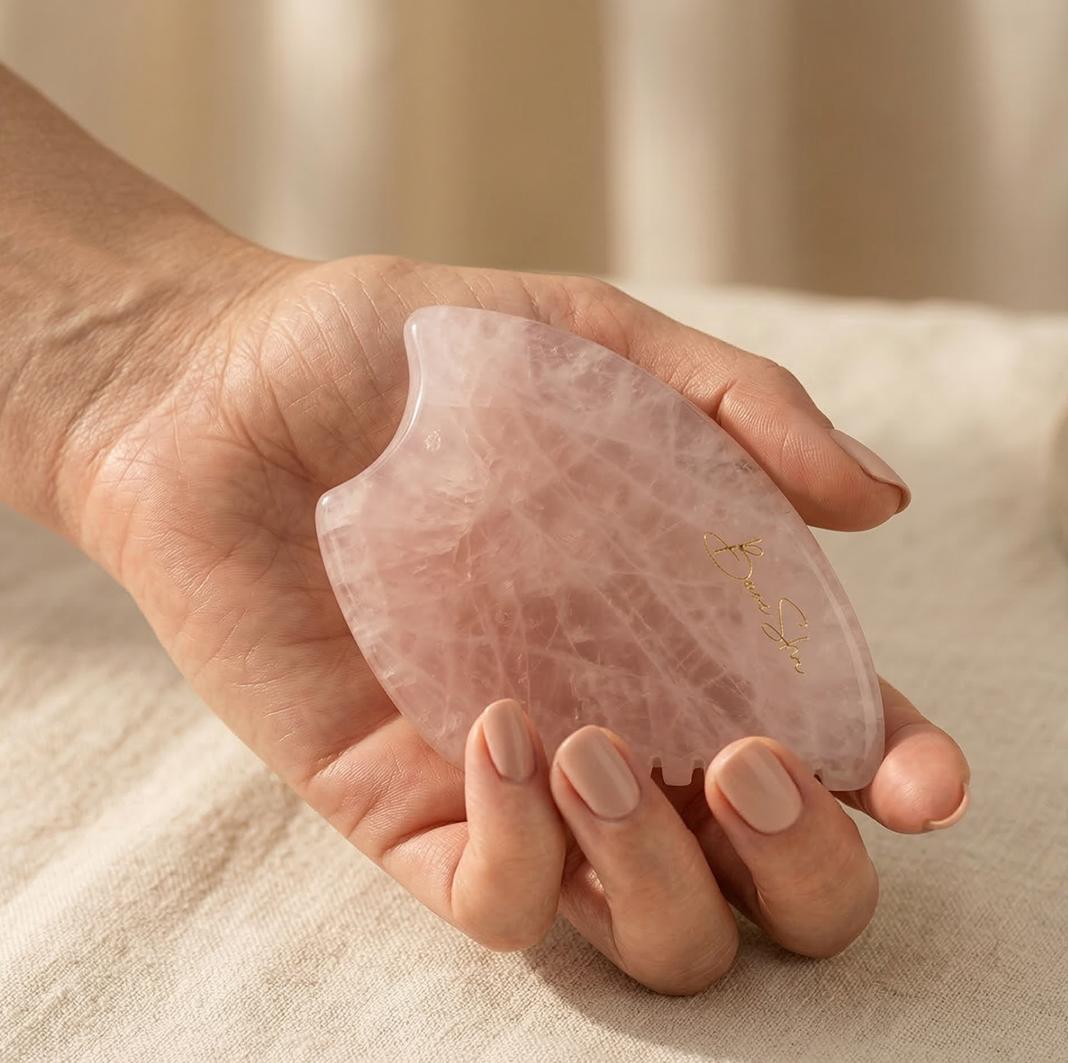 Gua Sha Kamm aus Rosenquarz